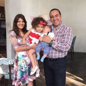 Meet your Posher, Dina